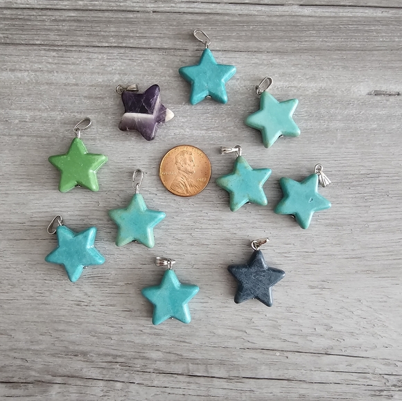 032 Star Charms- 10 pc - Picture 2 of 3